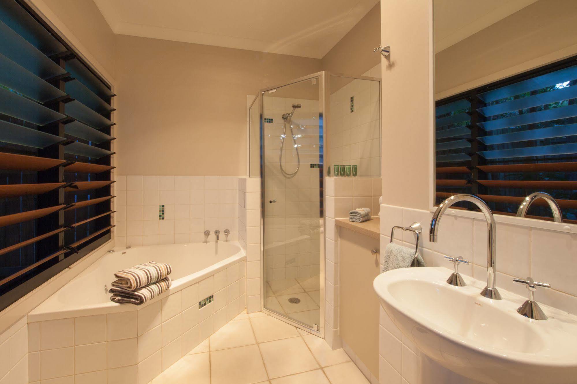 Cavvanbah Beach House Teluk Byron Bagian luar foto
